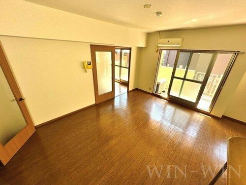 プランドール THREE201の居間