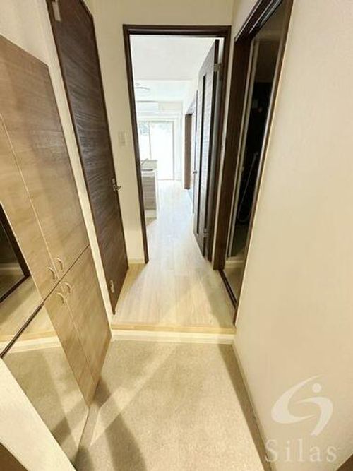 FREEDOM residence藤井寺岡の玄関