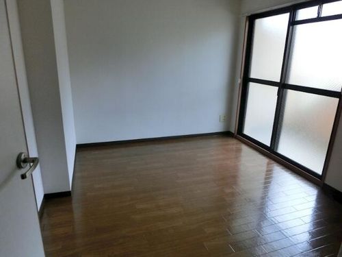 ローファス小島308の内装