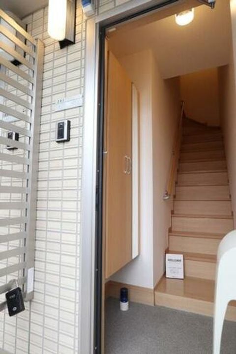 セジュールAMIKAⅢの玄関