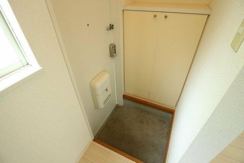 ヴィラ若木の玄関