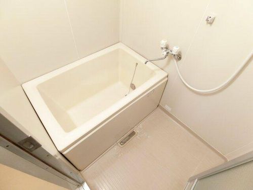 グランドハイツ杉田Iの風呂