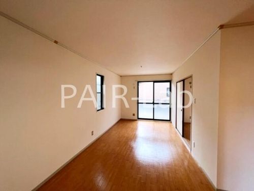 ビラ国分寺 B棟の居間