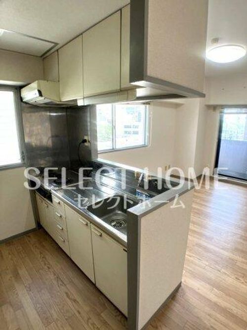 シプエビル404のキッチン