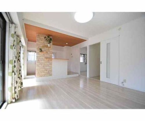 プライム八田の内装