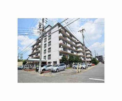 プライム八田の外観