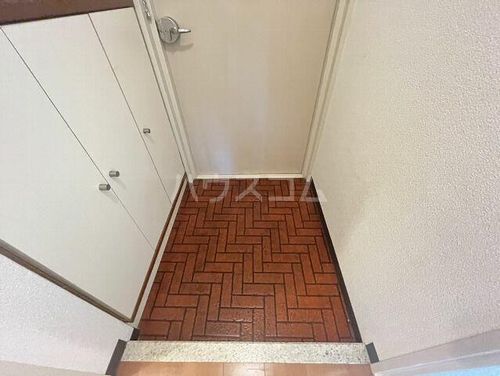 ライオンズマンション堀川1107の玄関