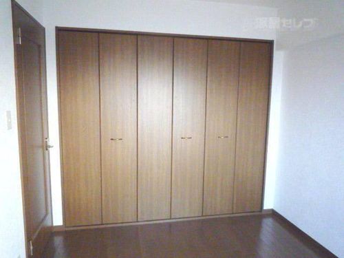 STプラザ御器所の内装