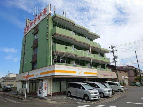 山嵜ビルの外観