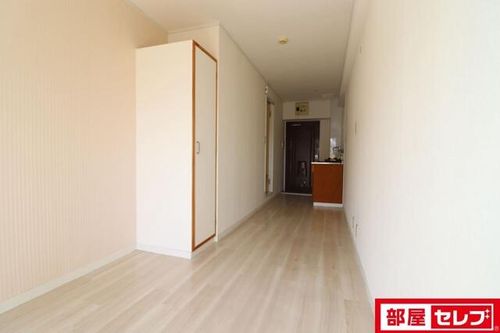 ビラ三秀向山302の内装