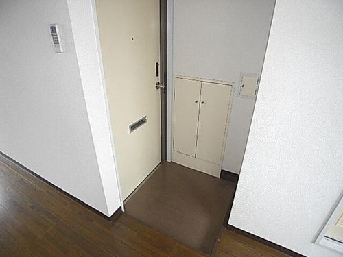リベラル日之出の玄関