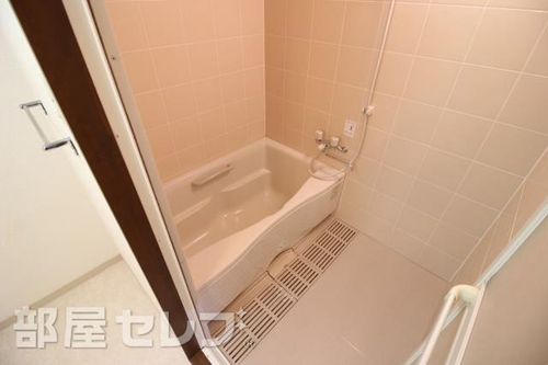 ハイツ山光の風呂