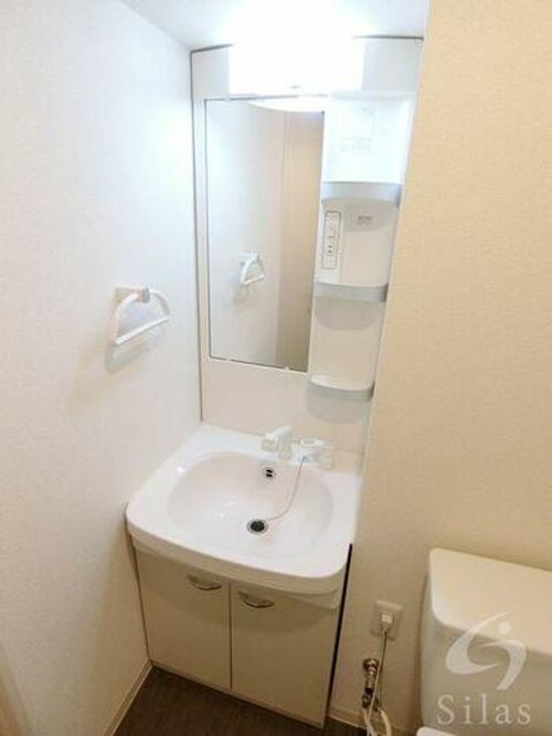 FDS KOHAMA WEST101の内装