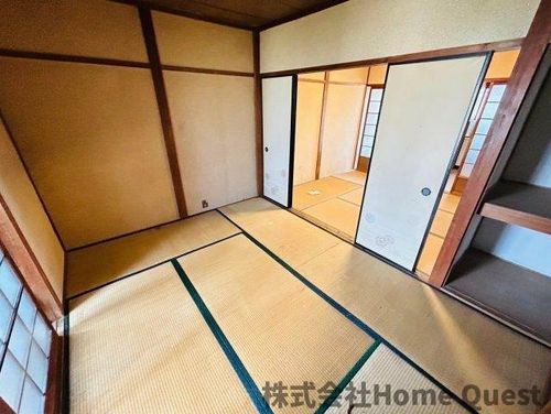 北山文化の内装