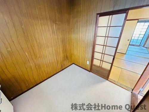 北山文化の内装