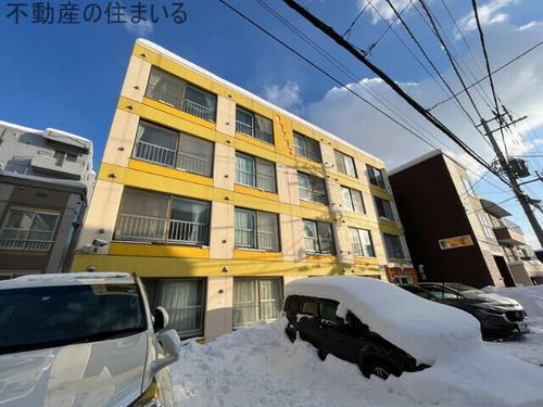 デベックス澄川47の外観