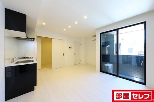 Warren haruta1の内装