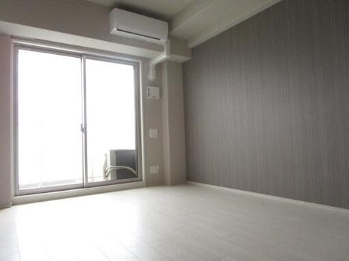 スプランディッド新大阪EASTの内装