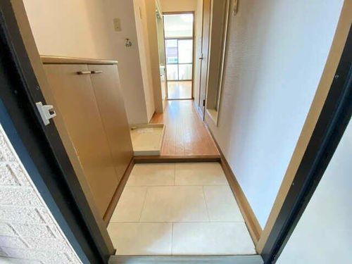 シェルブランアイコウの玄関