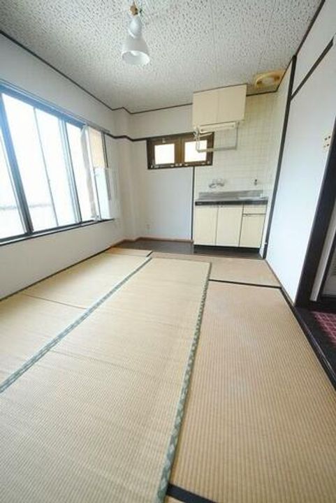 中田マンションの内装