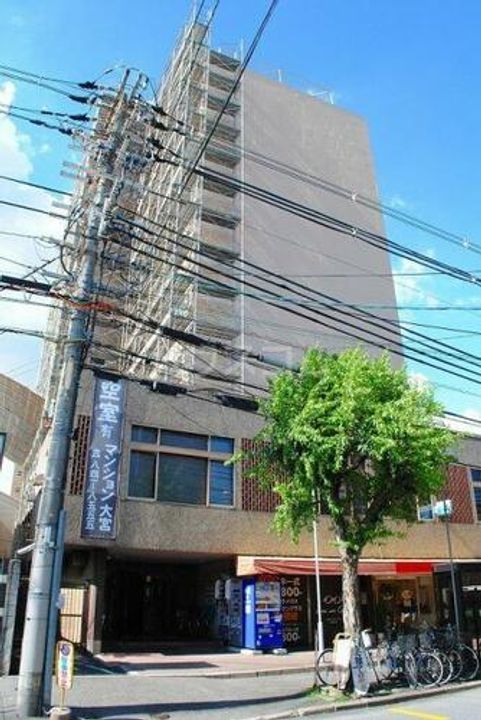 マンション大宮の外観