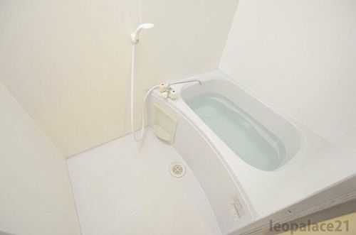 レオパレス幸田C103の風呂
