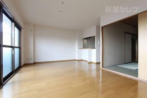 ムーンパーク服部202の内装