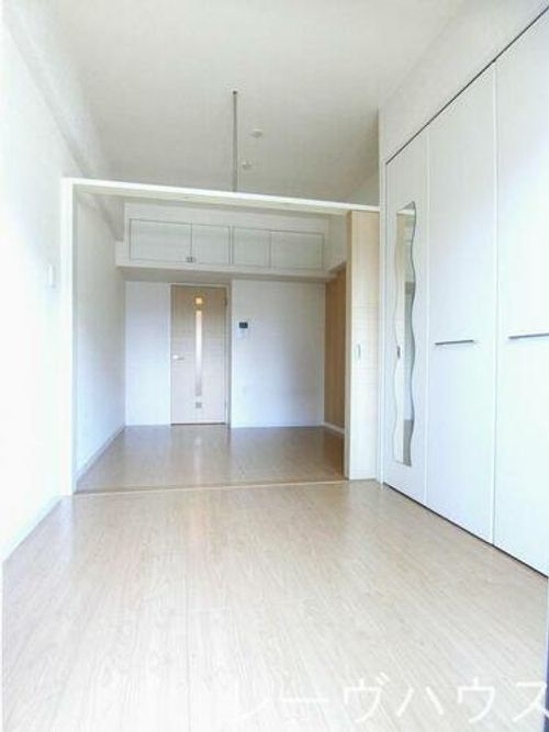 福岡県福岡市東区東浜1丁目(マンション)の賃貸物件の居間