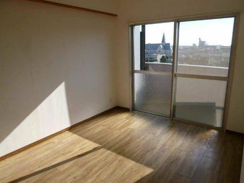 レジデンス恒和の居間