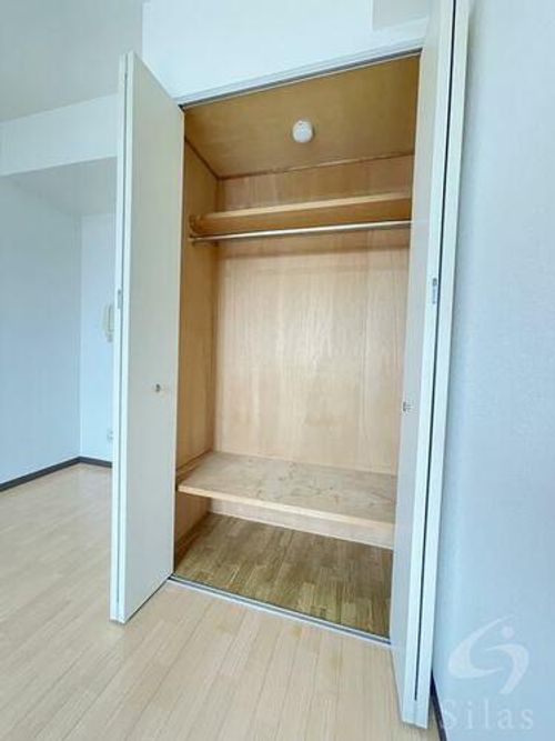 シュプレーム堺の内装