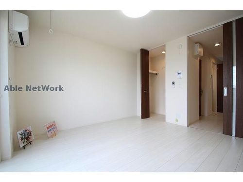 アビデハウス102の居間