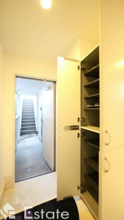 愛知県名古屋市守山区新守西(アパート)の賃貸物件の玄関