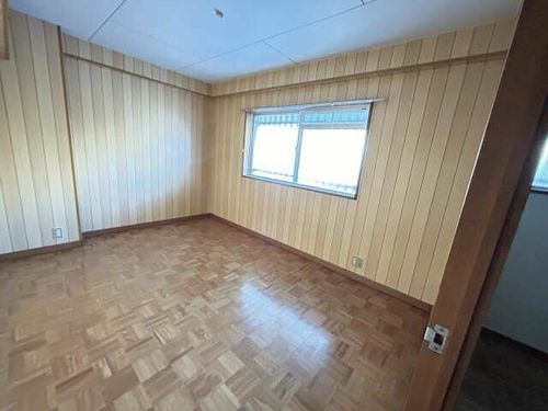 サンハイツ極楽の居間