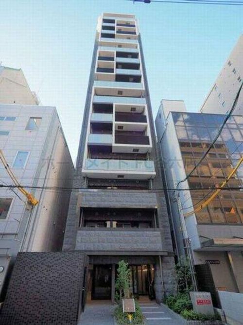 プレサンス心斎橋ニストの外観