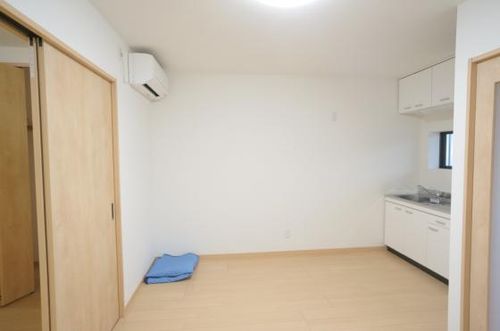 田中ハイツ203の居間