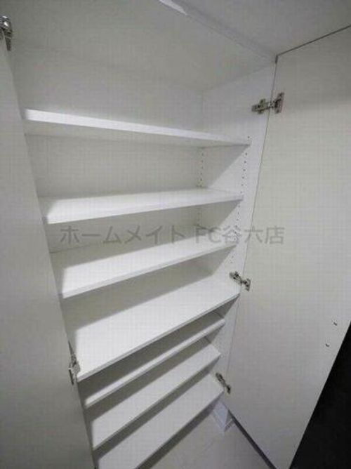 S-RESIDENCE阿波座WESTの玄関