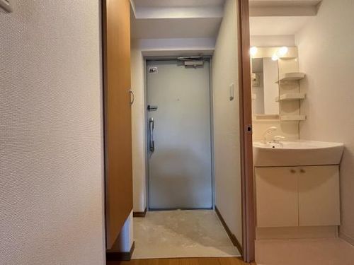 フランディルりんくう103の玄関