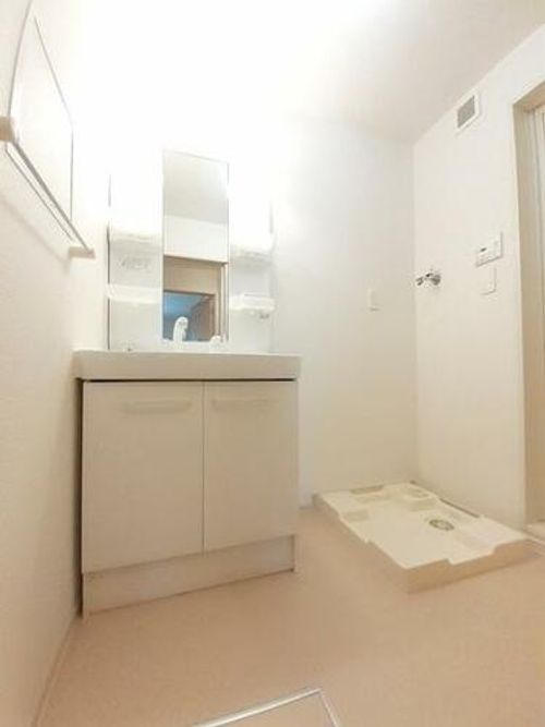 ノイハウスA(オール電化)201の内装