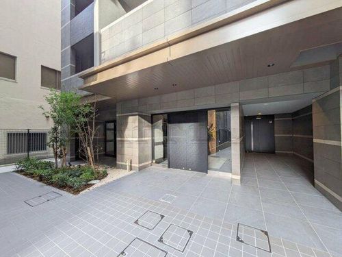 IBC Residence Westの玄関