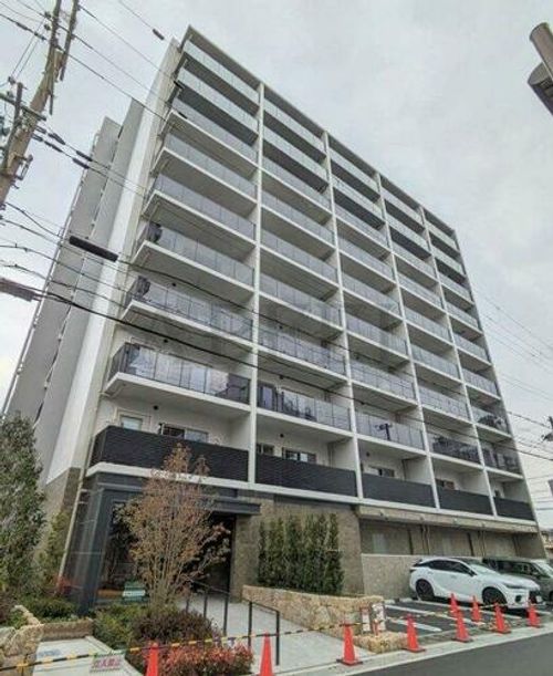 THE MUTUAL 江坂の外観
