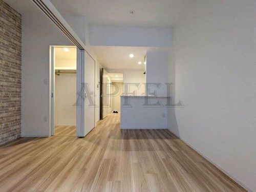 セレニテ難波ミラク壱番館の居間