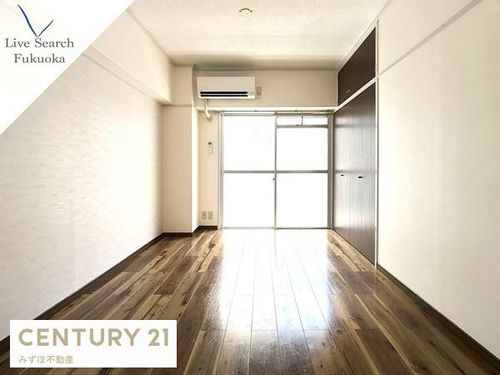 第二博多駅東コーポ3-Aの居間