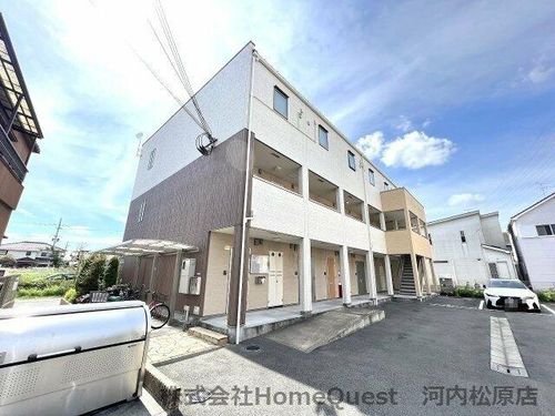 スリーハーブズ天美西の外観