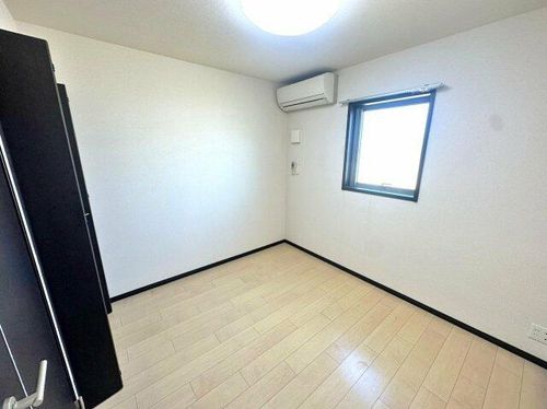 スリーハーブズ天美西の内装