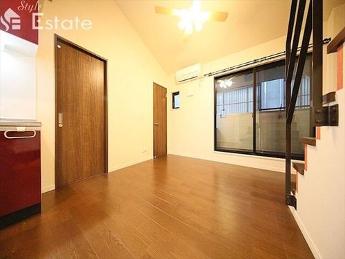 ACCOMMO岩塚の居間