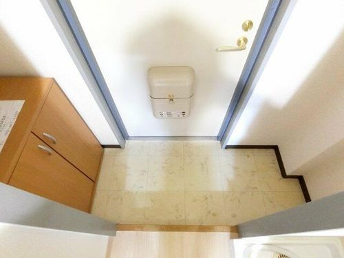 上田マンションの玄関