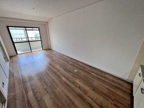 土師ハイツの居間