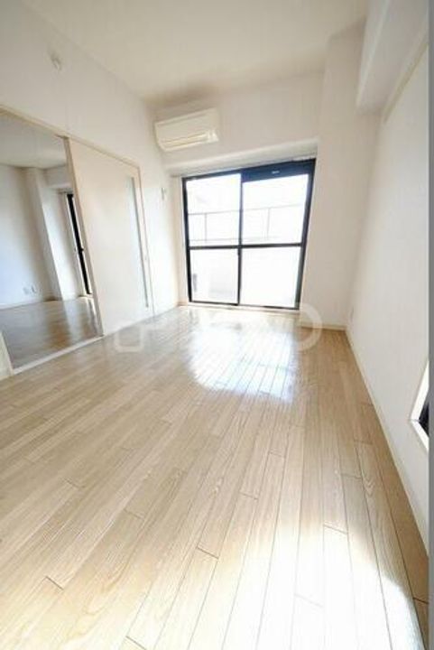 パークサイド岡崎の内装