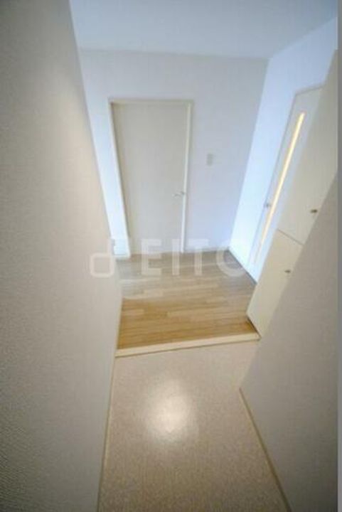 パークサイド岡崎の玄関