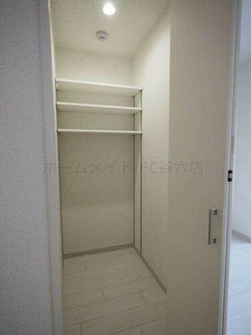 La CASA 上本町の内装